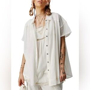 NWOT We The Free, Free People Float Away short sleeve button up, white, XS